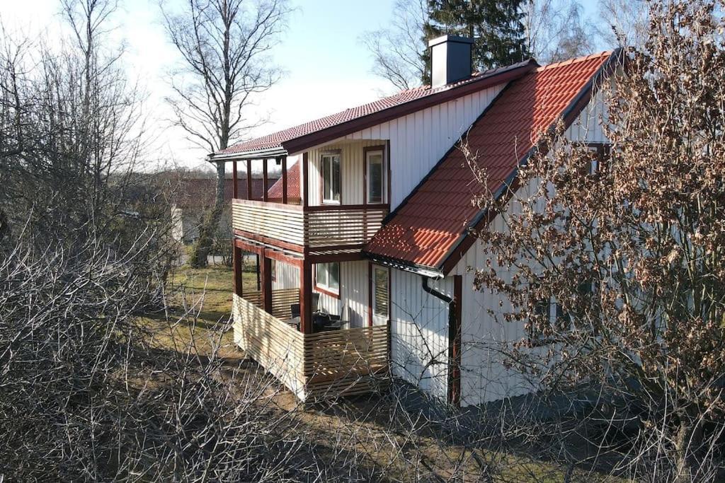 Lantlig Villa I Ljungbyhed Exterior photo