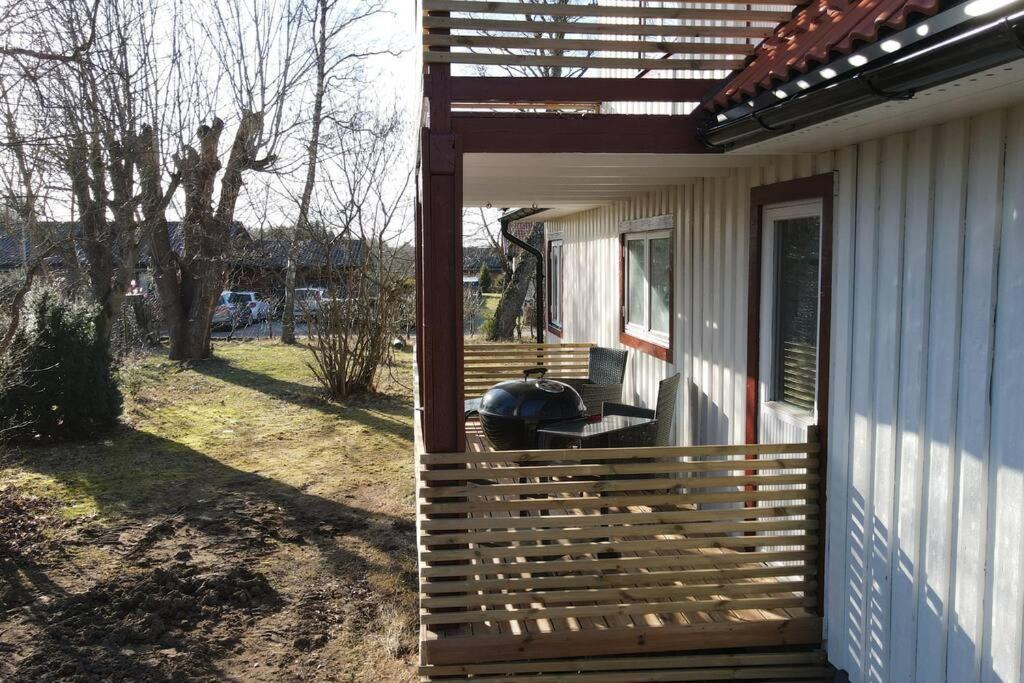 Lantlig Villa I Ljungbyhed Exterior photo